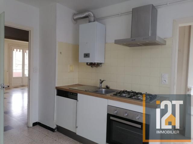 Appartement à louer, 3 pièces Nîmes 30000