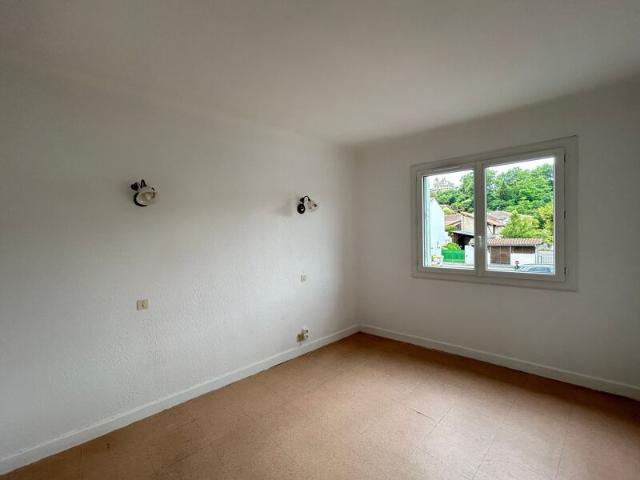 Appartement à louer 3 pièces • Aire sur l'Adour