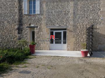 Appartement à louer, 3 pièces Bourg 33710