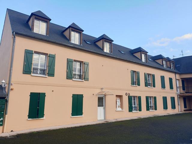 Appartement à louer, 3 pièces LA CHAPELLE EN SERVAL 60520