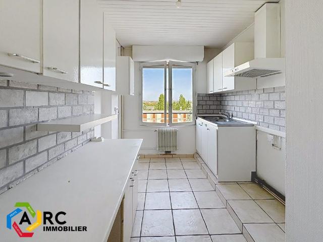 Appartement à louer, 3 pièces La Chapelle Saint Mesmin 45380