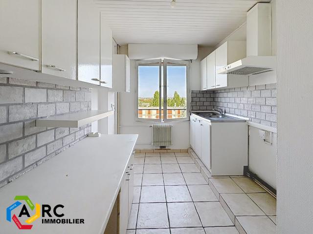 Appartement à louer, 3 pièces La Chapelle Saint Mesmin 45380