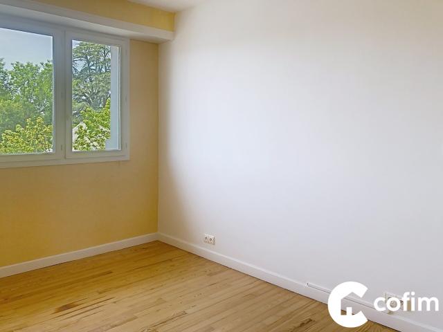Appartement à louer, 3 pièces PAU 64000