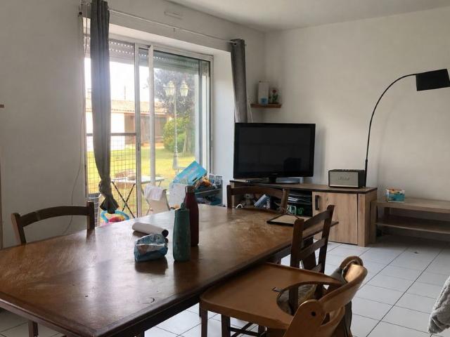 Appartement à louer 3 pièces • Pont l'Abbé d'Arnoult