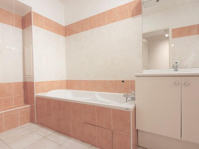 Appartement à louer, 3 pièces Sassenage 38360