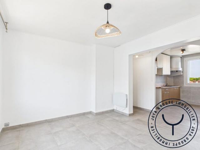 Appartement à louer, 3 pièces Troyes 10000
