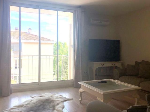 Appartement à louer 3 pièces • Vitrolles