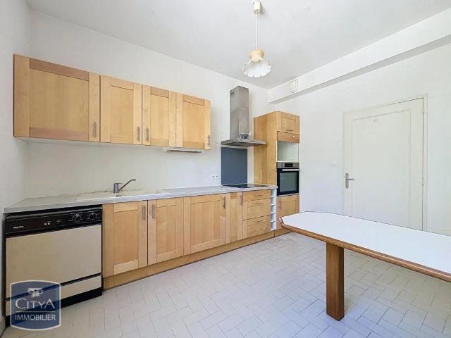 Appartement à louer 3 pièces 101.04m²