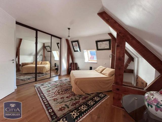Appartement à louer 3 pièces 102.8m²