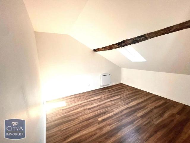 Appartement à louer 3 pièces 113.4m²