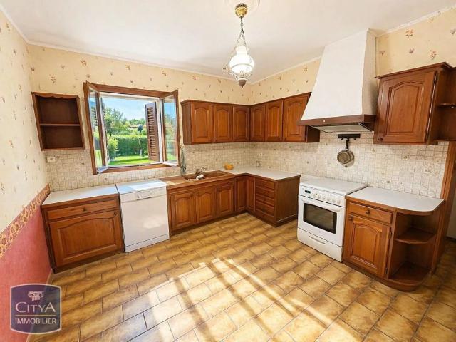 Appartement à louer 3 pièces 112m²