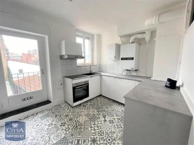 Appartement à louer 3 pièces 120m²