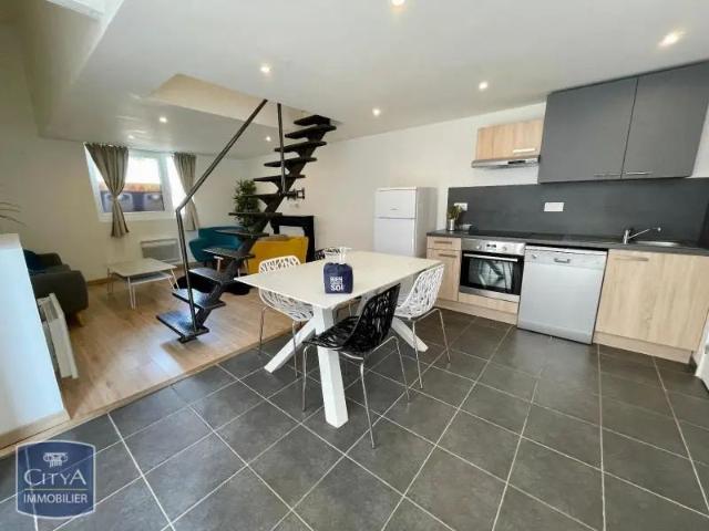 Appartement à louer 3 pièces 42.3m²