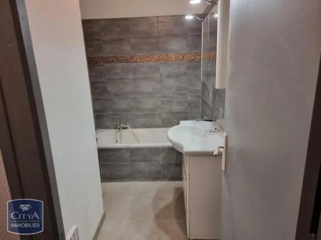 Appartement à louer 3 pièces 54.2m²