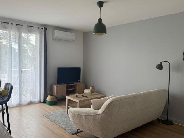 Appartement à louer 3 pièces • 55,84 m2 Champagne au Mont d'Or
