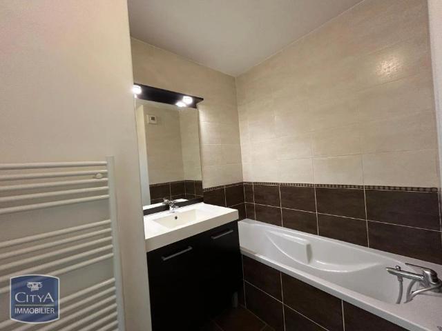 Appartement à louer 3 pièces 55.85m²
