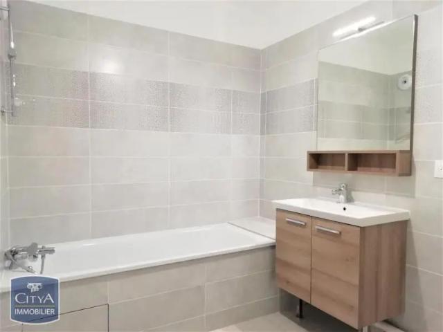 Appartement à louer 3 pièces 56.13m²