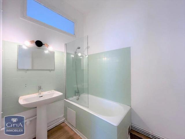 Appartement à louer 3 pièces 58.23m²