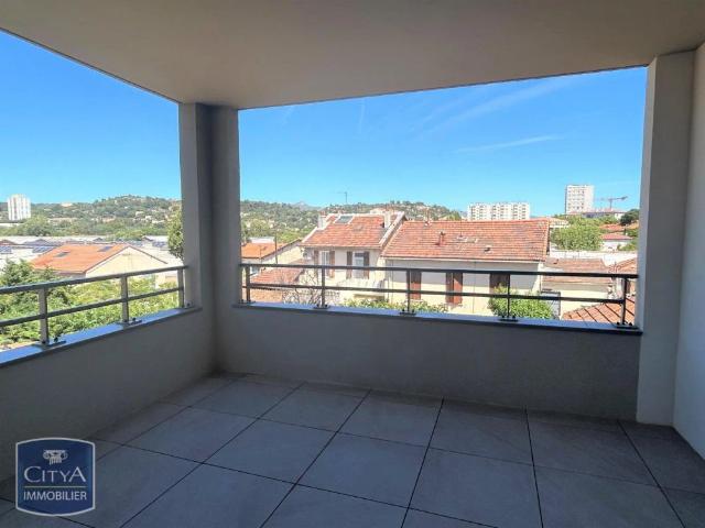 Appartement à louer 3 pièces 59.2m²