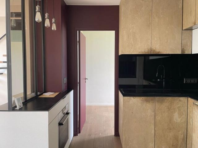 Appartement à louer 3 pièces • 59,85 m2 Suresnes