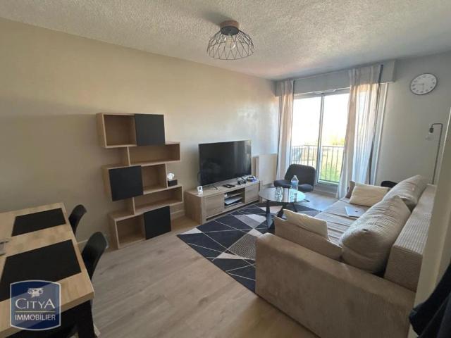 Appartement à louer 2 pièces 59.8m²