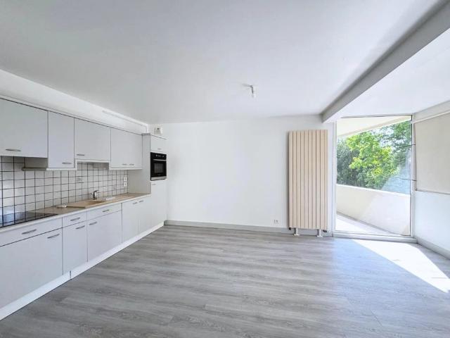 Appartement à louer 3 pièces 59.95m²