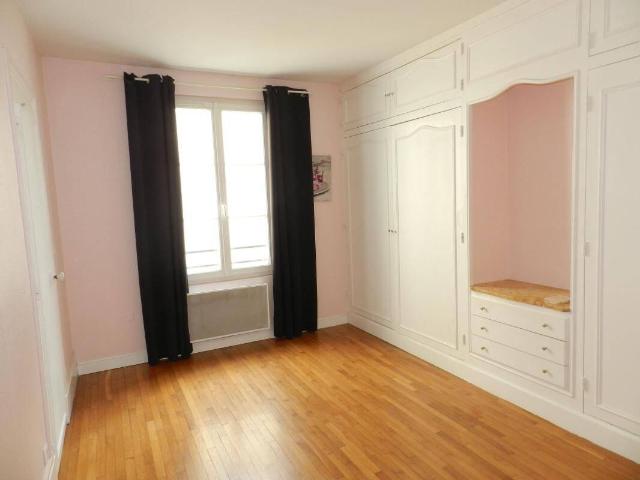 Appartement À Louer 3 pièces 59m² à Brie Comte Robert