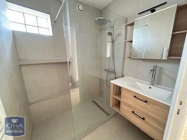 Appartement à louer 3 pièces 52m²