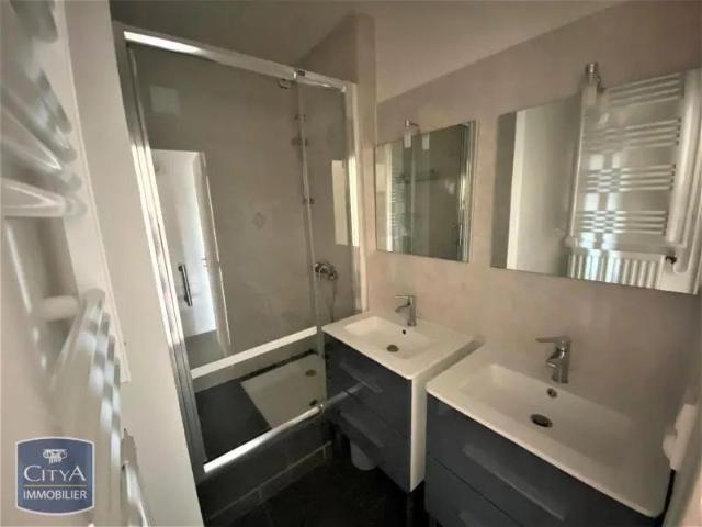 Appartement à louer 3 pièces 53.09m²