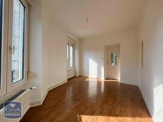 Appartement à louer 3 pièces 53.75m²