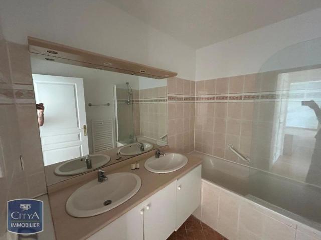 Appartement à louer 3 pièces 64.47m²