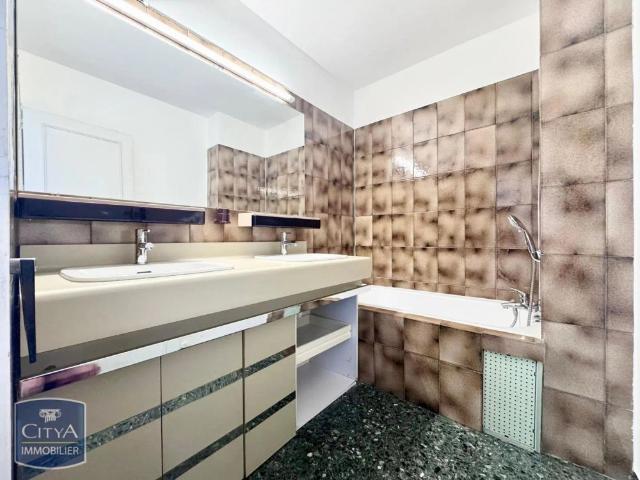 Appartement à louer 3 pièces 64.48m²