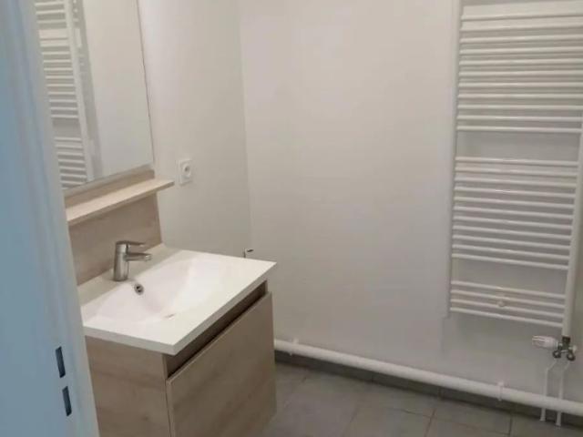 Appartement à louer 3 pièces 64.72m²