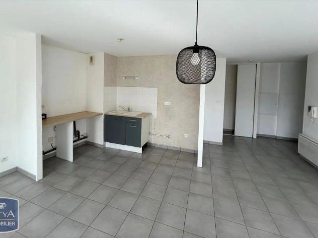 Appartement à louer 3 pièces 64.89m²