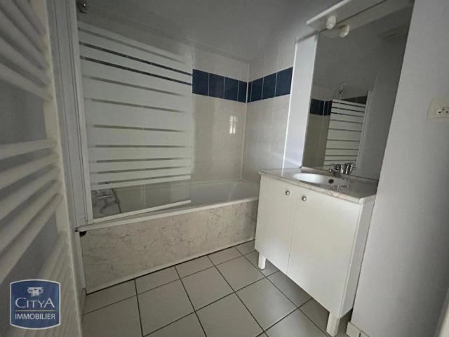 Appartement à louer 3 pièces 64m²