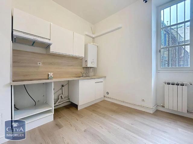 Appartement à louer 3 pièces 64m²