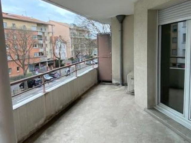 Appartement à louer 3 pièces 65 m²