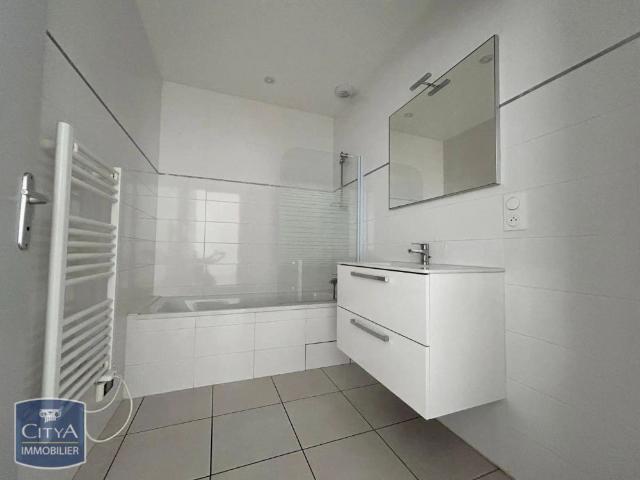 Appartement à louer 3 pièces 65.14m²