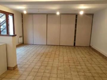 Appartement à louer 3 pièces 65.57m²