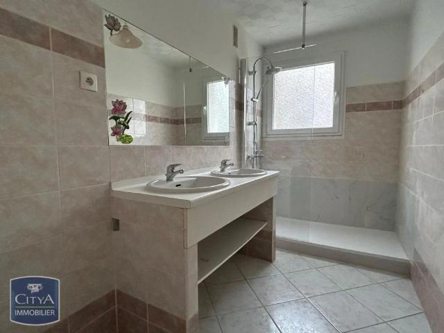 Appartement à louer 3 pièces 65.69m²