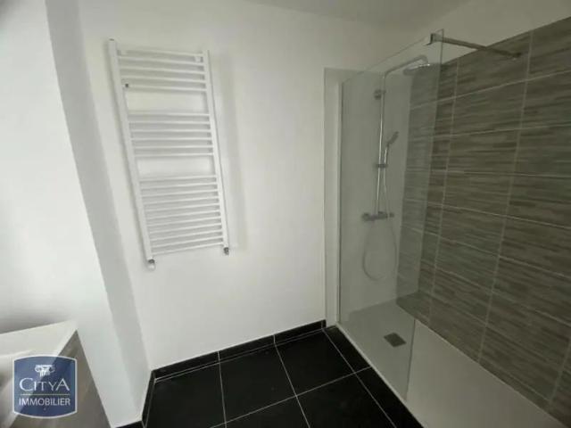Appartement à louer 3 pièces 65.75m²