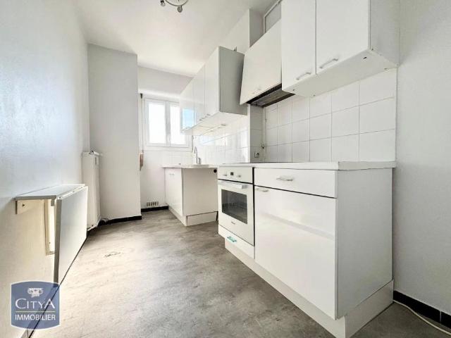 Appartement à louer 3 pièces 65.99m²