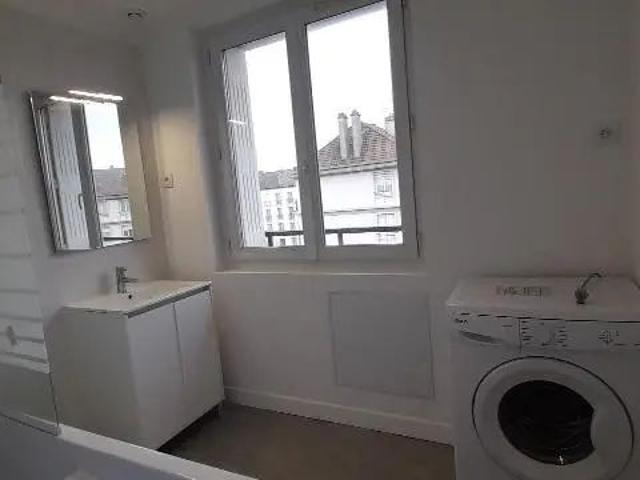 Appartement à louer 3 pièces 65m²
