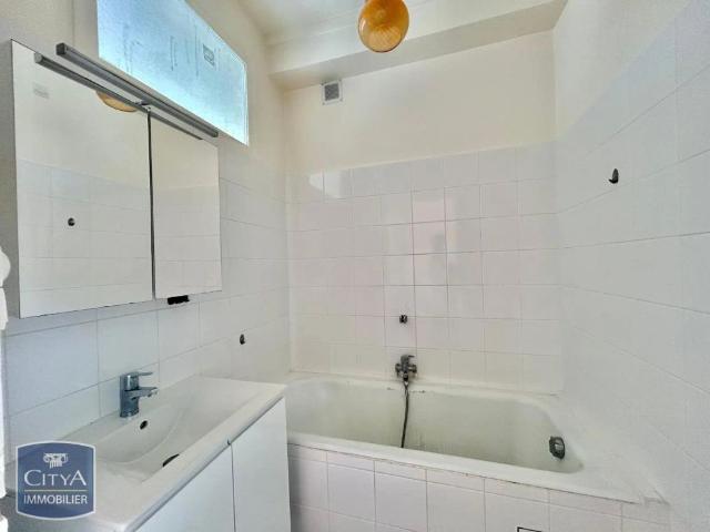 Appartement à louer 3 pièces 65m²