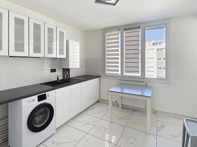Appartement à louer 3 pièces 66 m