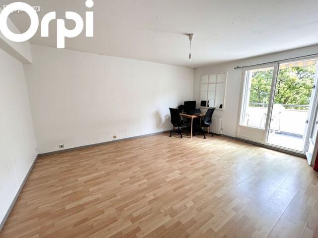 Appartement à louer 3 pièces • 66,07 m2 Montigny le Bretonneux