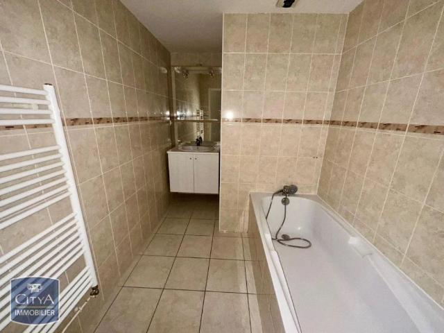 Appartement à louer 3 pièces 66m²