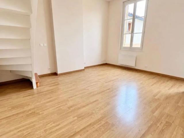 Appartement à louer 3 pièces 66m²