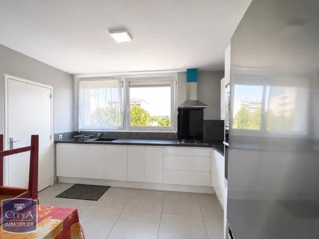 Appartement à louer 3 pièces 67.78m²