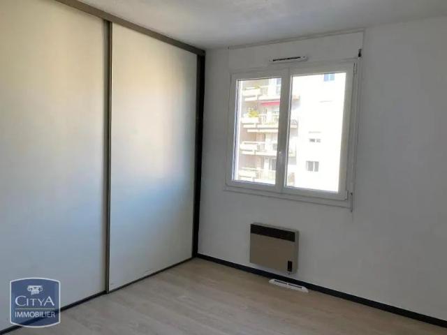 Appartement à louer 3 pièces 67.99m²